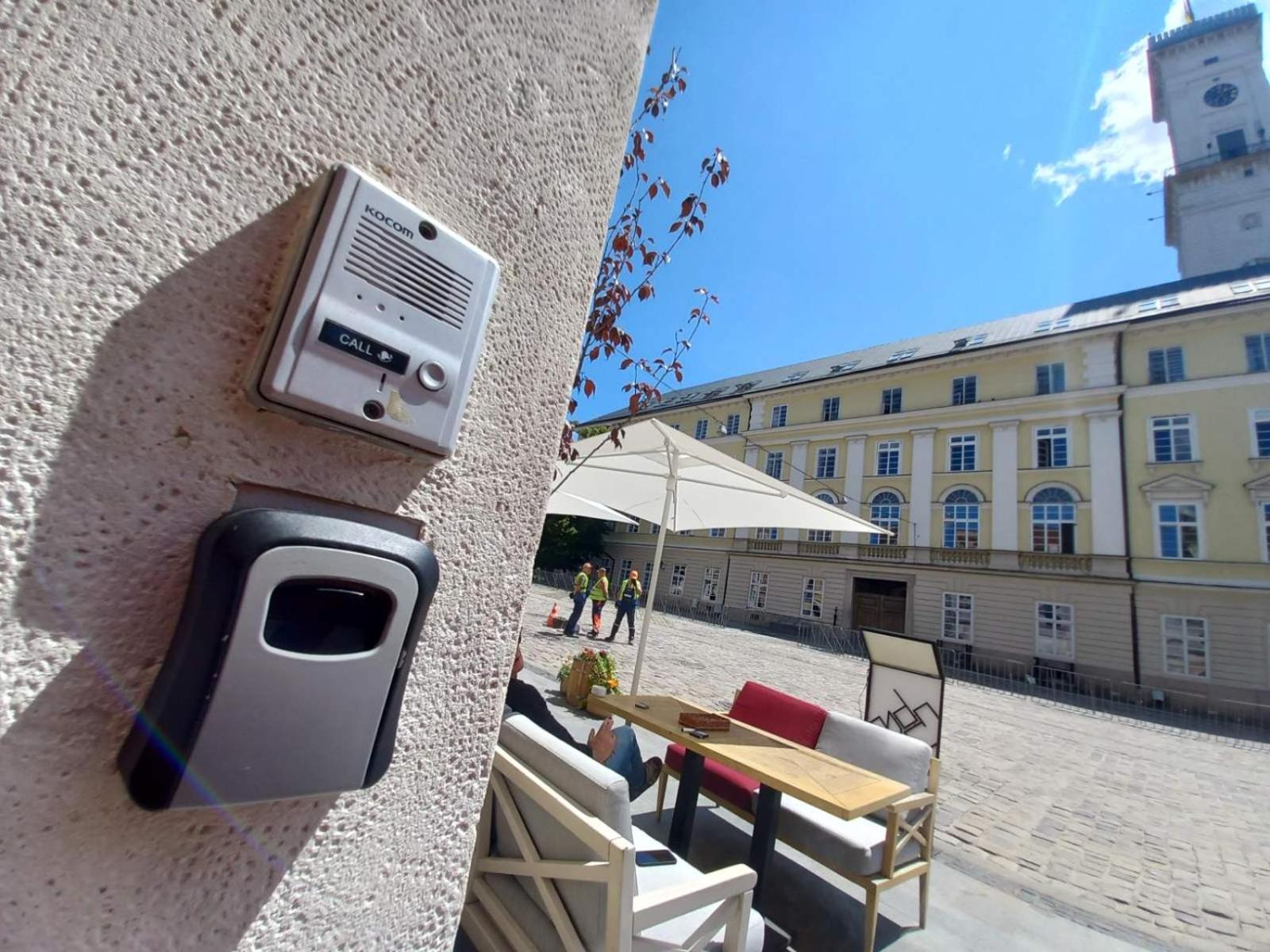 Peaceful Studio On Rynok Square Lviv Eksteriør bilde